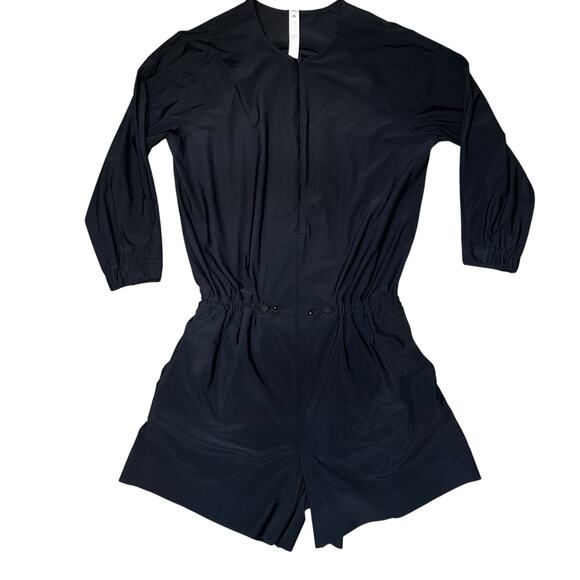 Lululemon High Neck UVP Zippered black shorts Romper women's size 2 NWOT - Picture 4 of 6